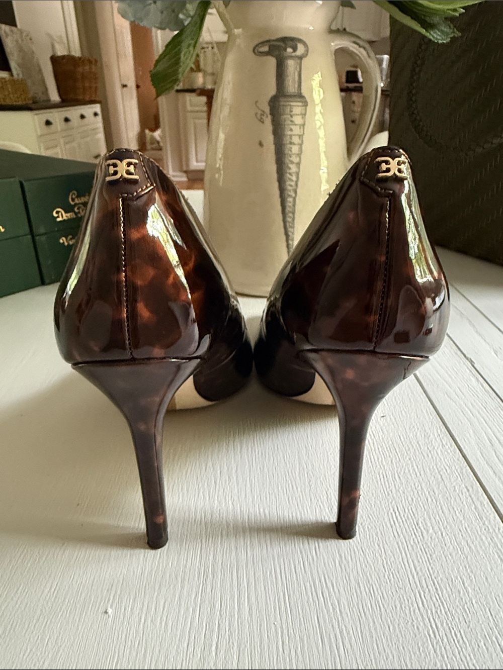 Sam Edelman Women's Tortoiseshell Brown Pointed-Toe Pumps - Picture 3 of 12